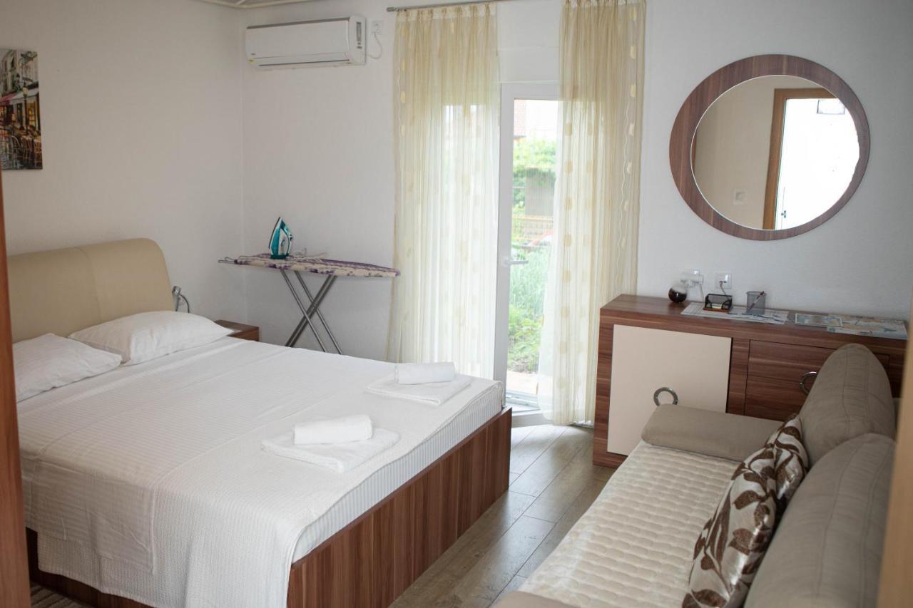Apartmani Budimcic 트레빈예 외부 사진