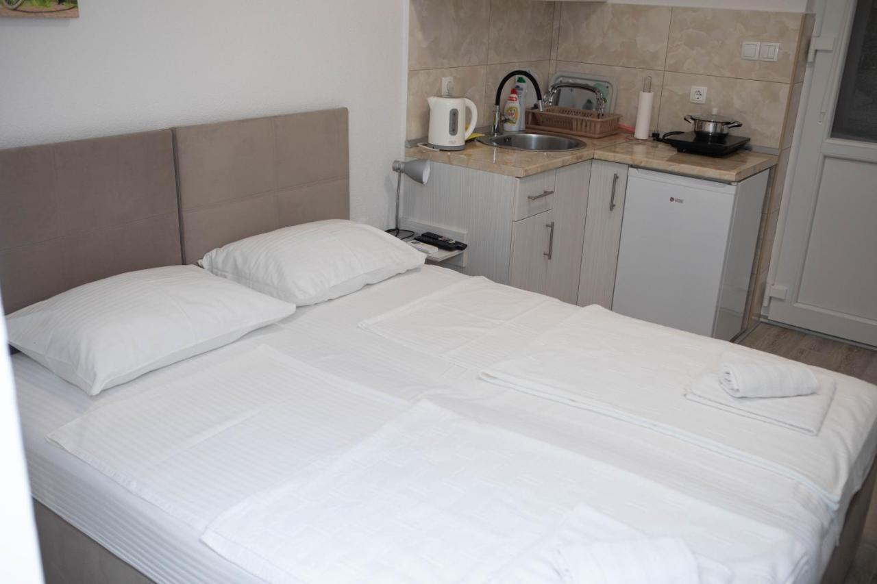 Apartmani Budimcic 트레빈예 외부 사진